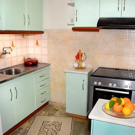 דירה Dimitra's Little House