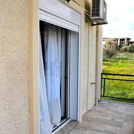 דירה Dimitra's Little House
