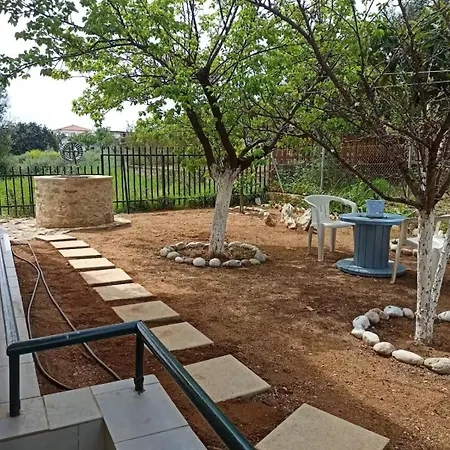 דירה Dimitra's Little House